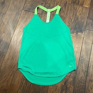 Nike workout top